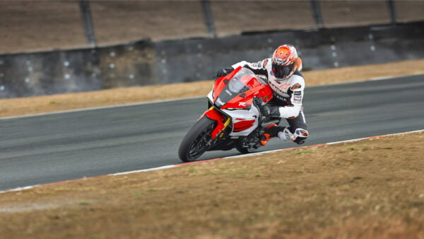 2026 YZF R1 - Gallery Image 10
