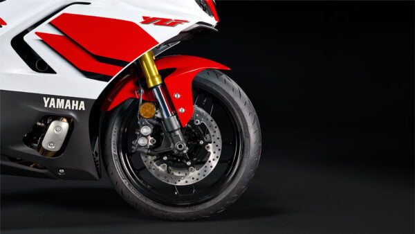 2026 YZF R1 - Gallery Image 12