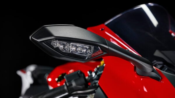 2026 YZF R1 - Gallery Image 6