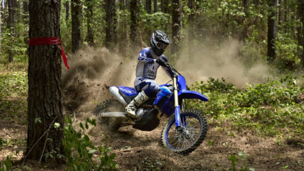 2027 YZ450 FX - Gallery Image 17