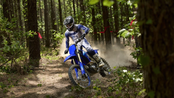 2027 YZ450 FX - Gallery Image 18